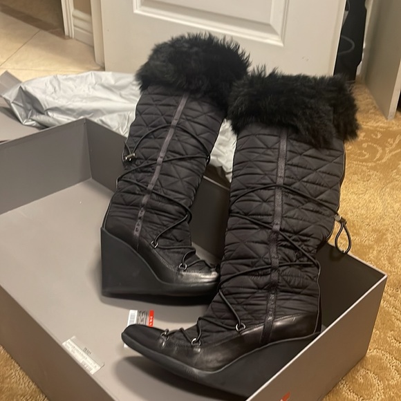 Prada nylon and fur lace up winter boots size 8 - Picture 10 of 16